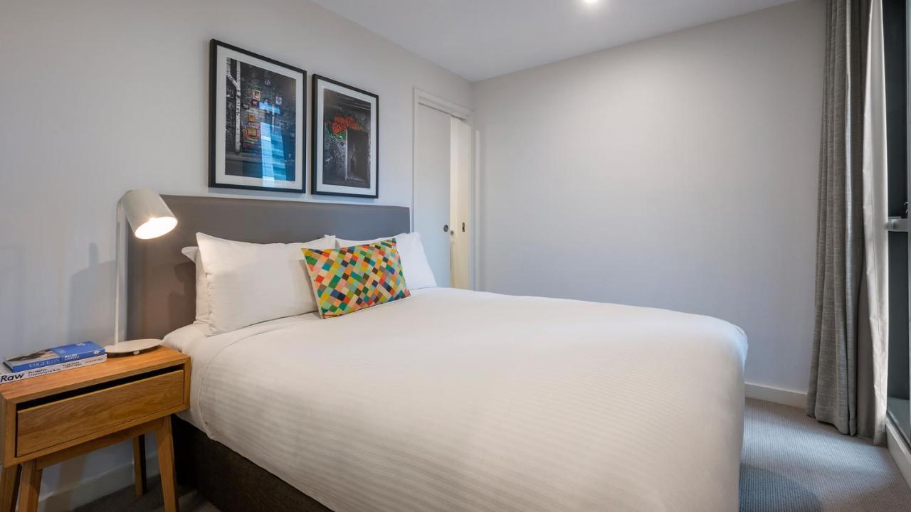 Oaks Melbourne Southbank Suites Exterior photo