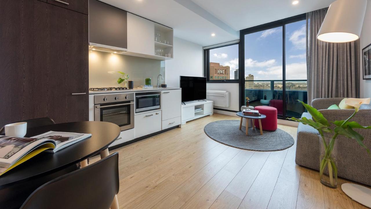 Oaks Melbourne Southbank Suites Exterior photo